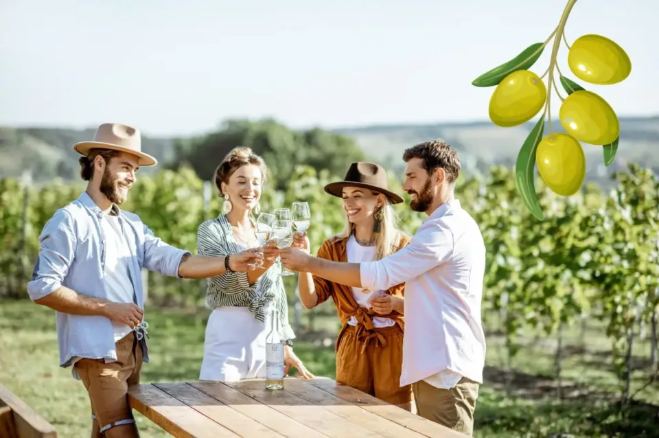 Farm Tours from Rome, Friends Tasting Wine on the Vineyard